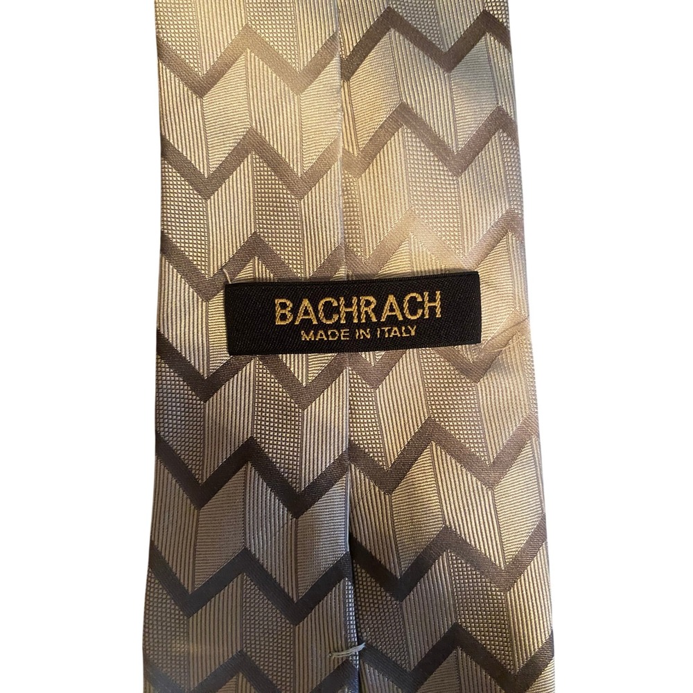 Bachrach Mens Silk Tie Silver‎ Grey Geometric Chevron Zigzag Made in Italy